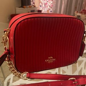Beautiful Coach leather purse! Great condition.